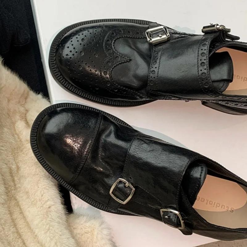 Slip On Women Shoes  New Style Leisure Fashion Flats Women Shoes Casual Trendy Leather Metal Buckle Comfortable Shoes