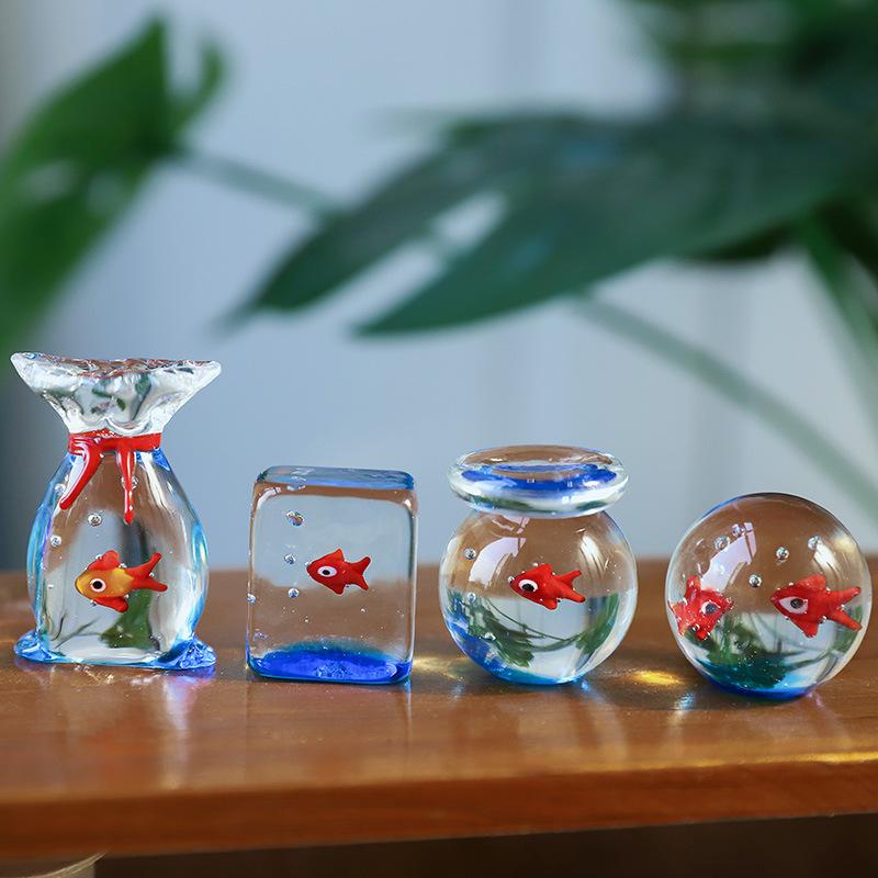 Creative Mini Handcrafted Glass Fish Figurine Cute Transparent Fish Ornaments Desktop Decoration Home Office Decor Figurine New
