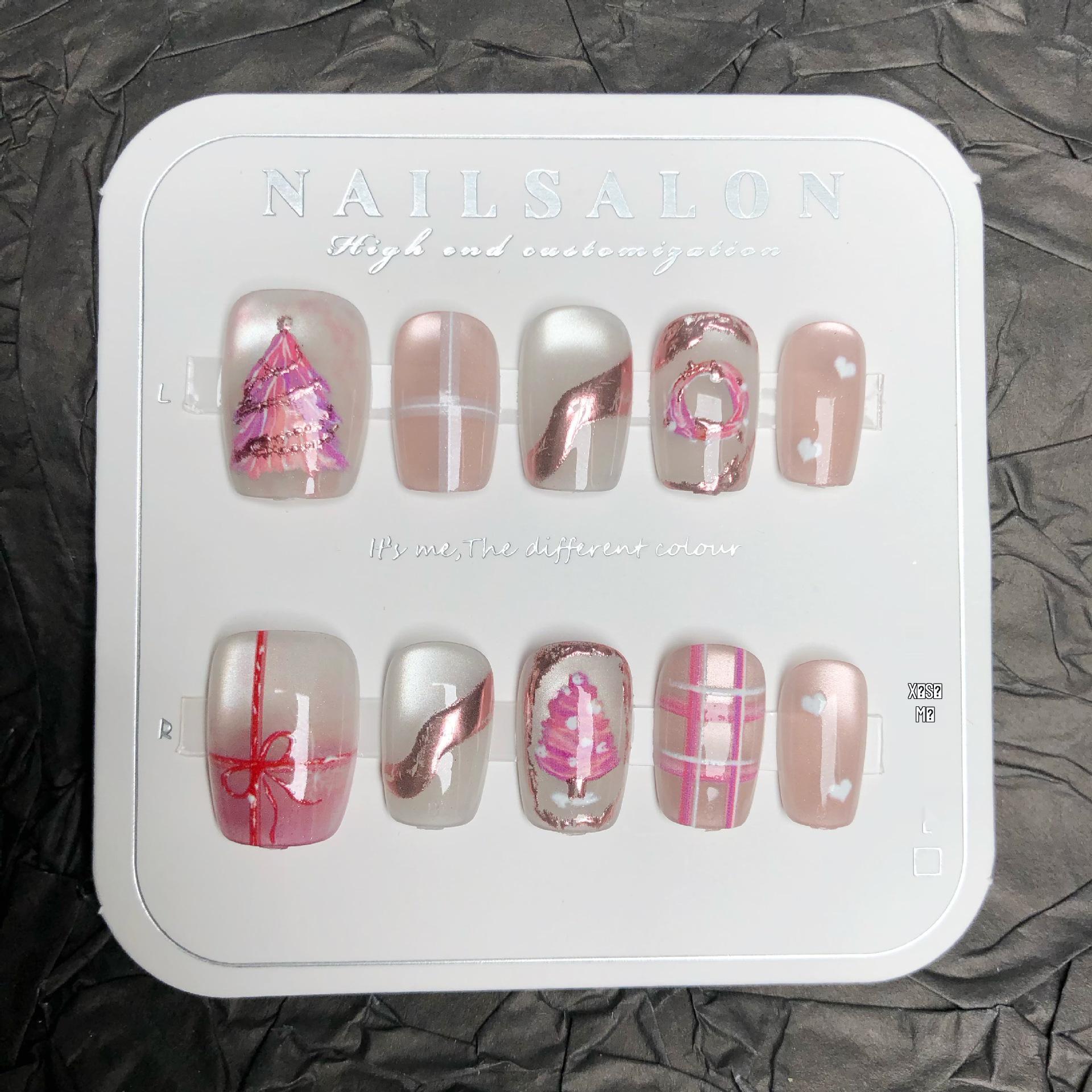 

Festive Christmas Tree Plaid Press-On Nails - Cute, Colorful, and Removable Holiday Nail Art