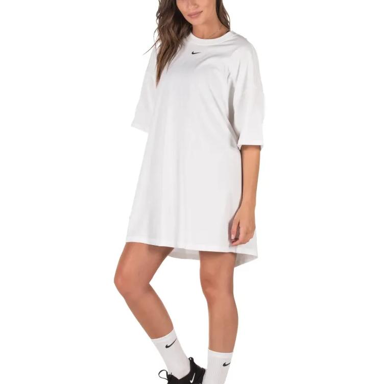 Nike Short Sleeved Dress Women s AR3652-100 M