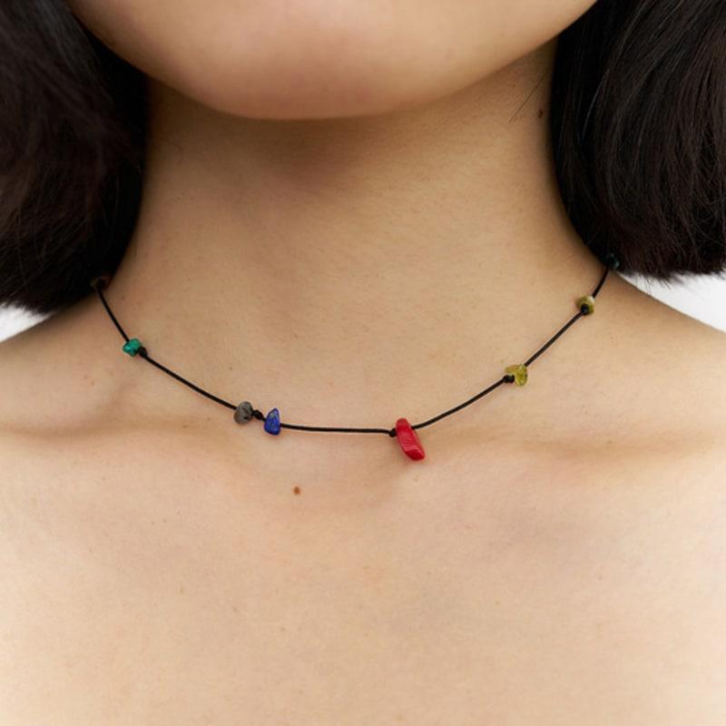 geegee gemmy string chocker necklace