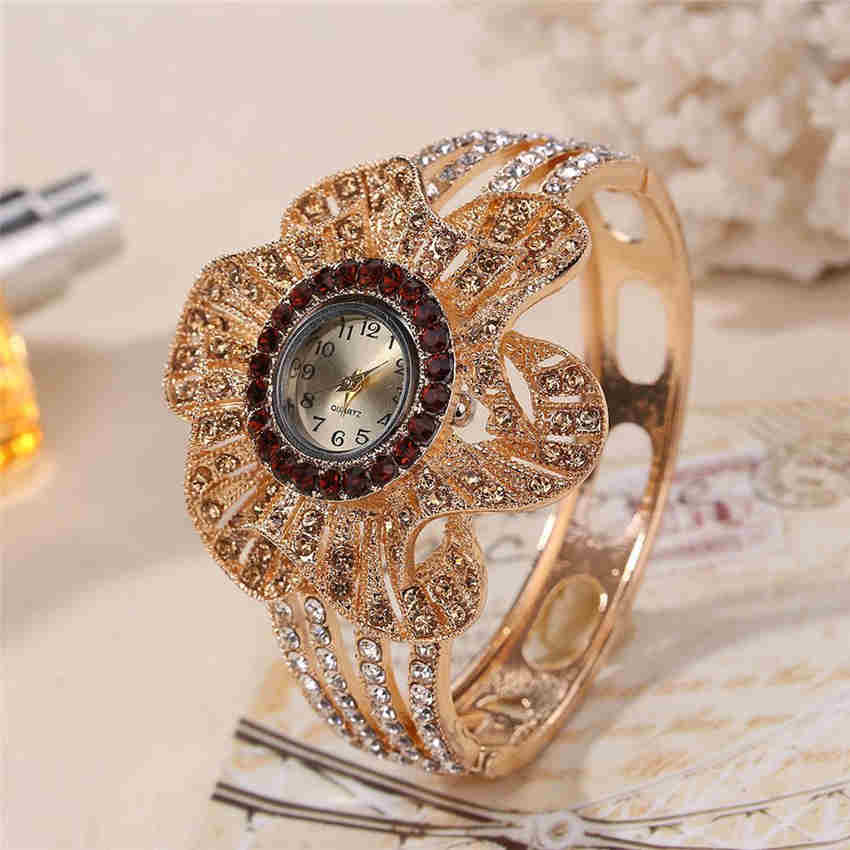 Luxurious Females Flower Design Strap Analog Quartz Watch Women Metal Wristwatch