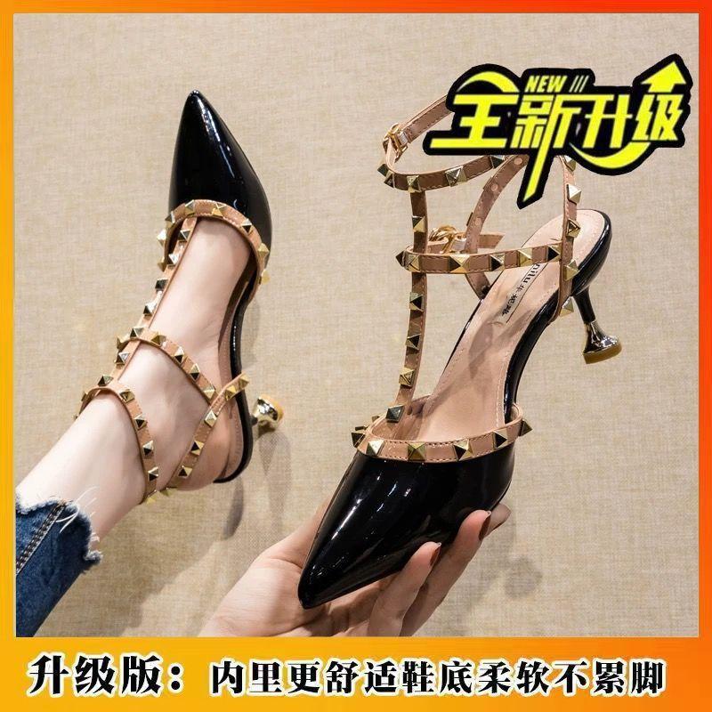 Mit Rocknieten Feenstil Sandalen 2024 Internet-Berühmtheit neu Koreanisch leicht weiche Sohle keine müden Füße hohe Absätze