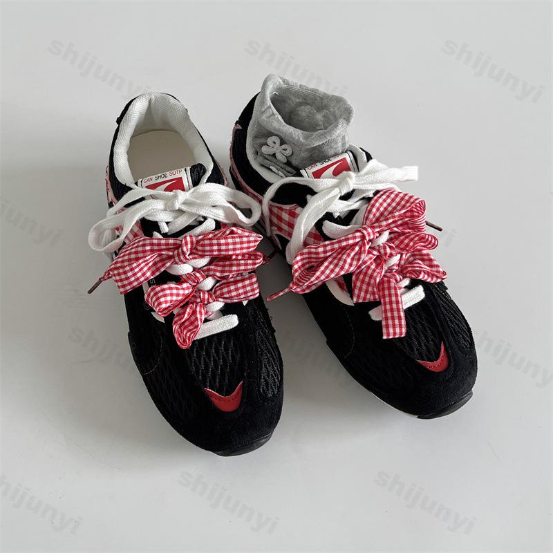 Fashion Retro Interior Height Increasing Fashion Casual Shoes Women's Summer 2025 New Soft Soled Mesh Breathable Fashion Chunky sneakers