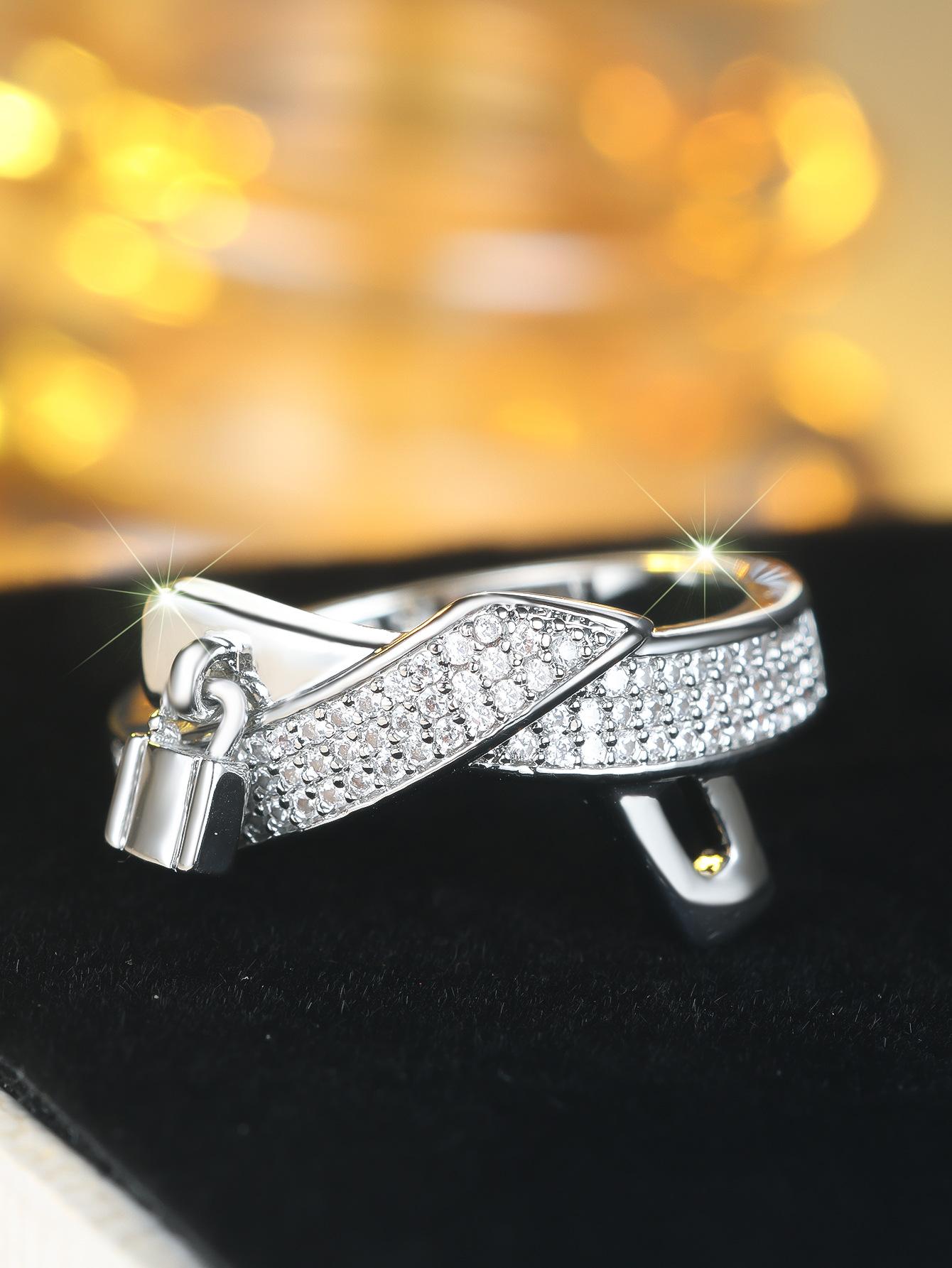Hot-selling lock shape full diamond ring, personalized stacking texture belt buckle ring no. 6