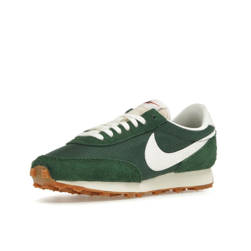 Nike Daybreak Vintage Fir Sneakers da donna verde cocco-latte gomma-marrone medio DX0751-301