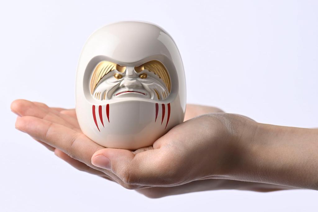 Gin-Yado White Daruma Figurine by Engaku Daishi, Takaoka Bronzeware (Daruma WH)