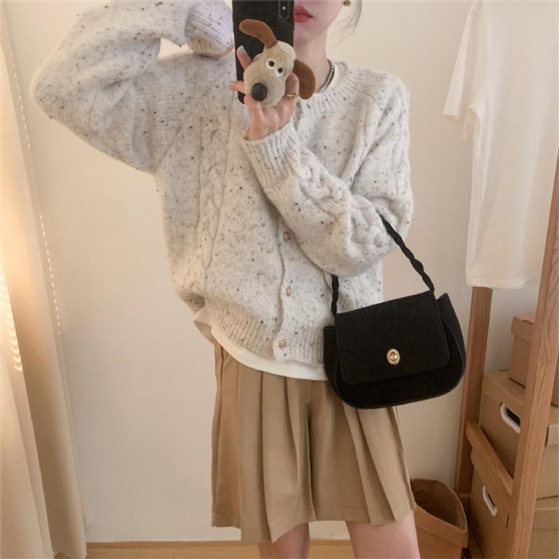 Autumn and Winter New Retro Twist Soft Waxy Sweater Jacket Women's Gentle Wind Flower Thread Knitted Cardigan Top