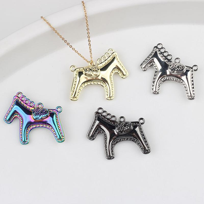 2Pcs Zinc Alloy Painted Rocking Horse Pendant Charms Diy Necklace Bracelet Earrings Accessories