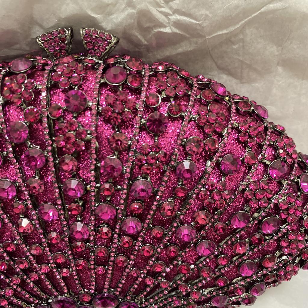 Hollow Out Rose Red Rhinestone Diamond Wedding Purse New Fashion Women’s Crystal Evening Clutches BagLady Chain Party Clutches
