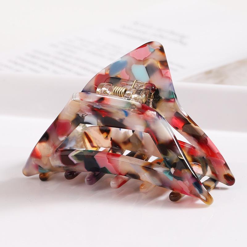 Korean-Style Trendy Hair Accessories: Simple Triangular Acetate Claw Clip for Women