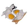 Decoração Fofa de Cão para Painel de Carro Mini Cão Dormindo com Colcha de Ovo Frito Ornamento para Mesa de Escritório Decoração de Interior de Carro