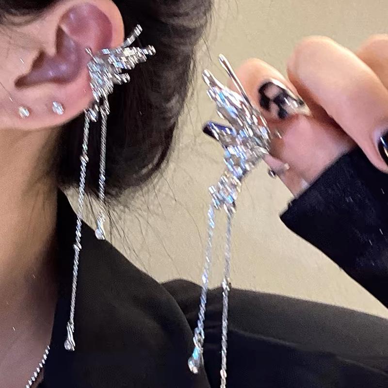 Cercei clip cu franjuri din cristal artificial roz, super zână, dulci și cool, fluture vânt fără piercinguri în urechi, clipsuri pentru osul urechii, cercei premium.