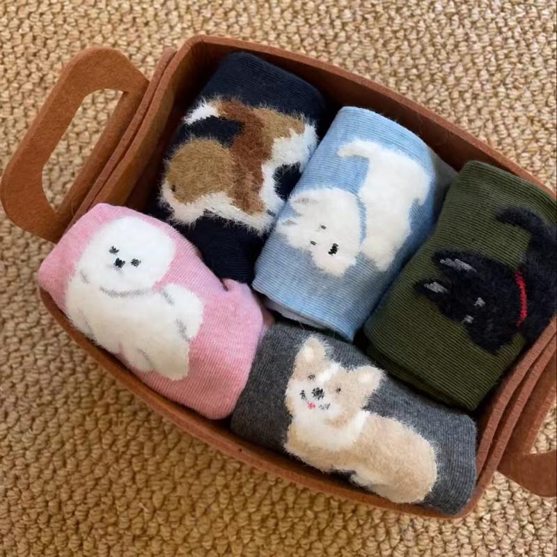 Autumn and Winter Japanese Warm Thickened Mid-calf Socks Puppy Cotton Wool Socks Female