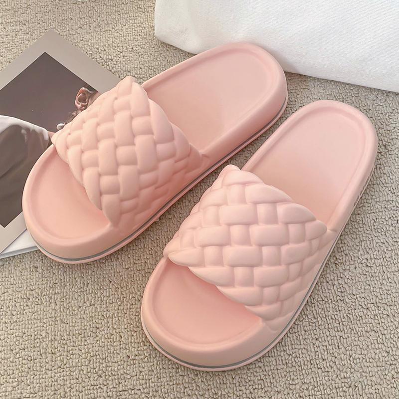 Summer Women Thick Slippers Sole Beach Slides Home Slippers Anti-Slip Soft Sandals Fashion Ladies Cloud Slippers