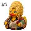 Plastová soška kachny pro domácí dekoraci Parton Memorial Duck, figurka Dolly, soška country hudby, ručně malovaná figurka hudebníka s kytarou, dekorativní