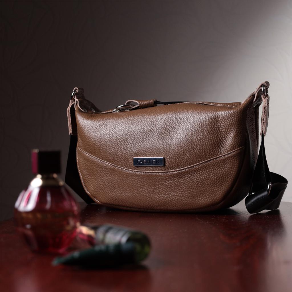 Women's Genuine Leather Shoulder Bag with an Unusual Runner Keychain Vintage 22619 Brown