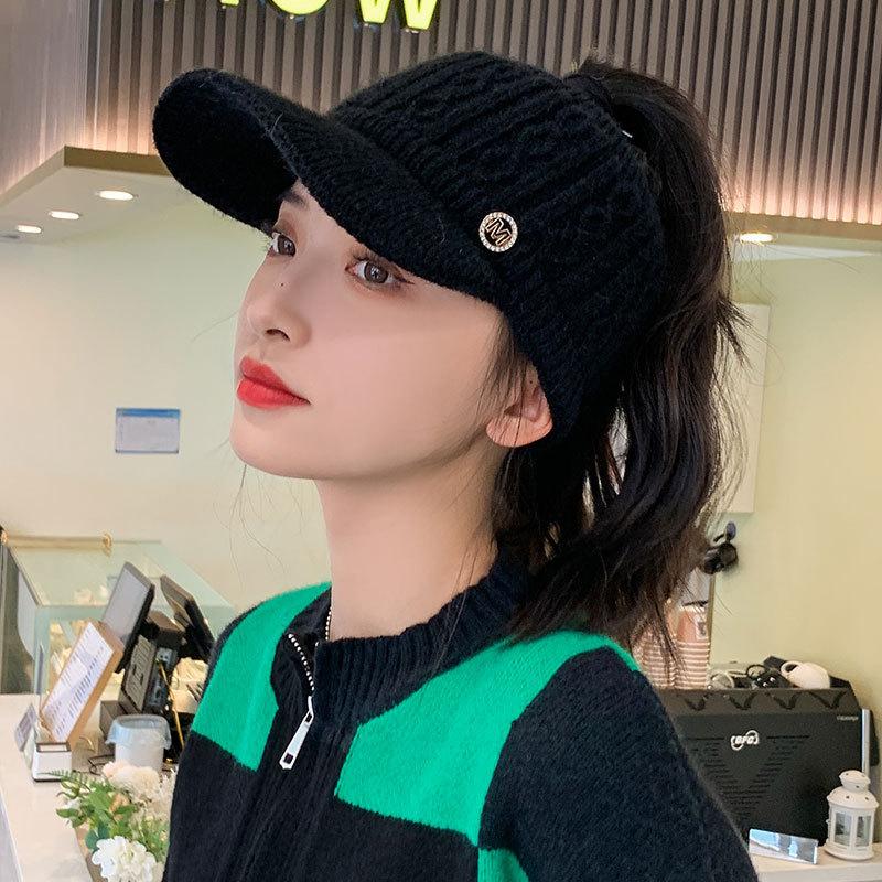 

M стандартная вязаная теплая кепка с козырьком, женская модная универсальная спортивная шерстяная шляпа для активного отдыха, велосипедная, универсальная шляпа elastic, fashionable and versatile.