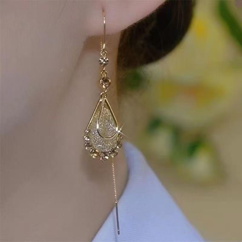 Elegant Gold Mesh Water Drop Tassel Earrings