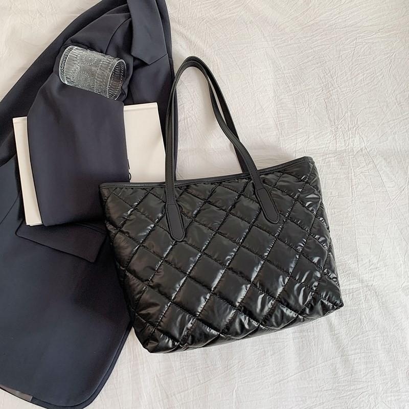 Stylish Large Capacity Fashionable Tote Bag With Elegant Design For Commuting чёрный