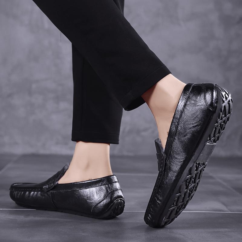 Winter Italian Men Shoes Casual Luxury Brand Men Loafers Leather Fur Driving Moccasins Light Breathable Slip On Flats Boat Shoes