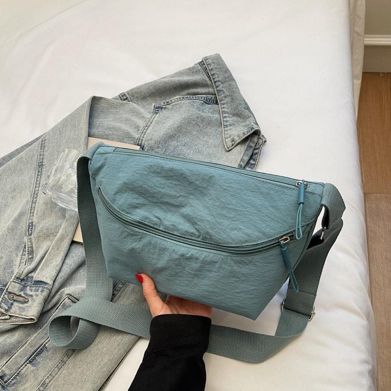 Casual and Simple Single-shoulder Bag, A Niche Crossbody Bag for Commuting To Work