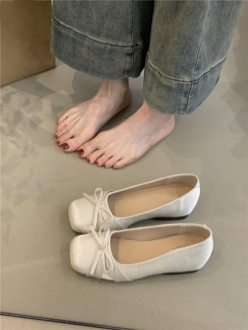 

Нежные балетки в сказочном стиле 2025 французский темперамент элегантный розовый бант внутренняя танкетка вечерние туфли 35