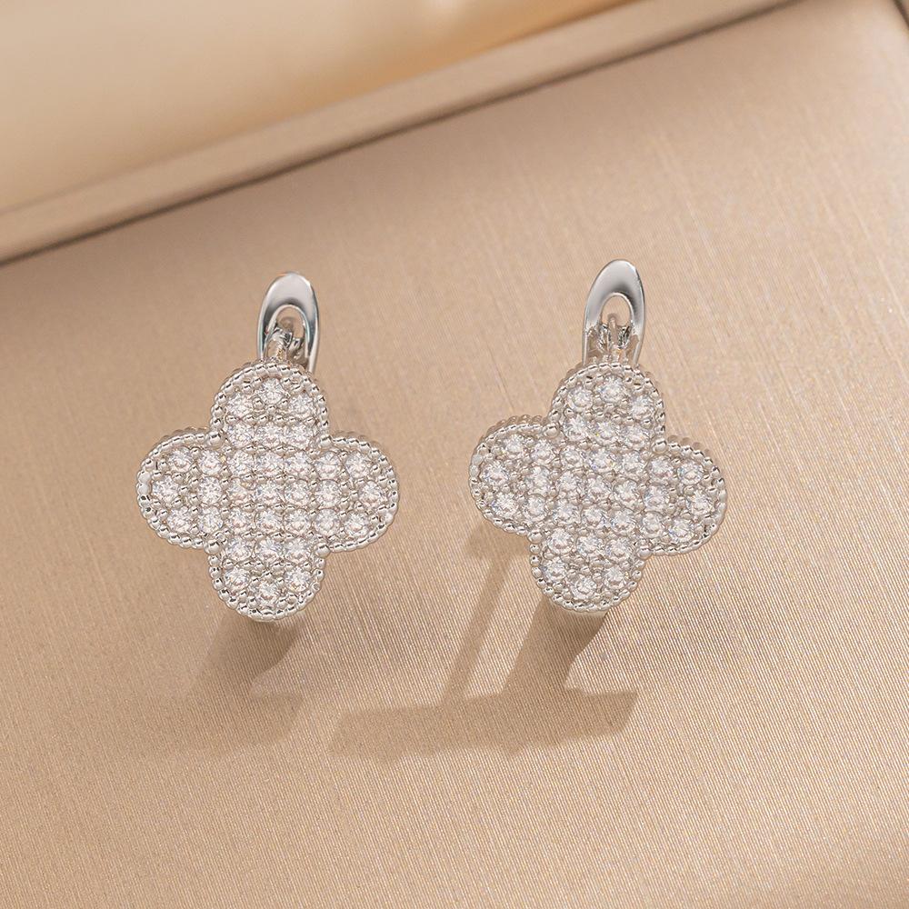 

Four-leaf Clover Earrings New Earrings Elegantclassy Four-leaf Clover Earrings