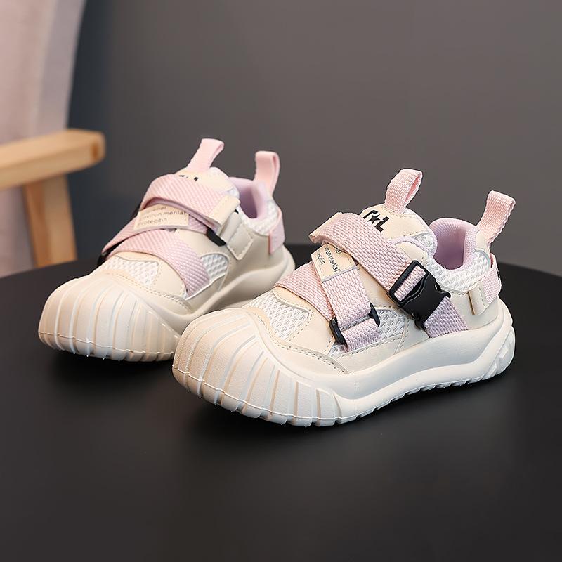 2025 autumn new children's sports shoes lightweight soft-soled boys' dad shoes medium and older children's casual girls' running shoes