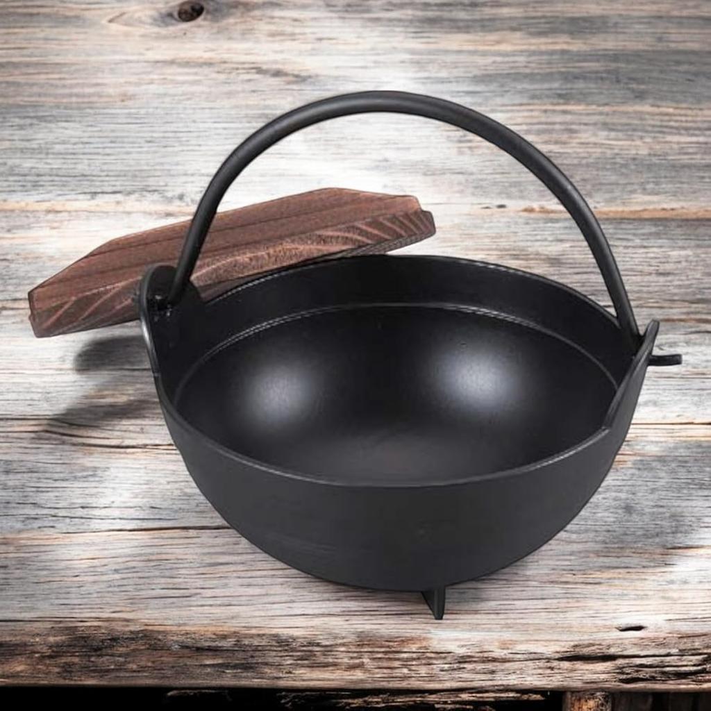 J-kitchens Classic Camping Pot, 21cm, with Black Tiered Wooden Lid, 23x21x21.5cm, Aluminum and Wood, Made in Japan