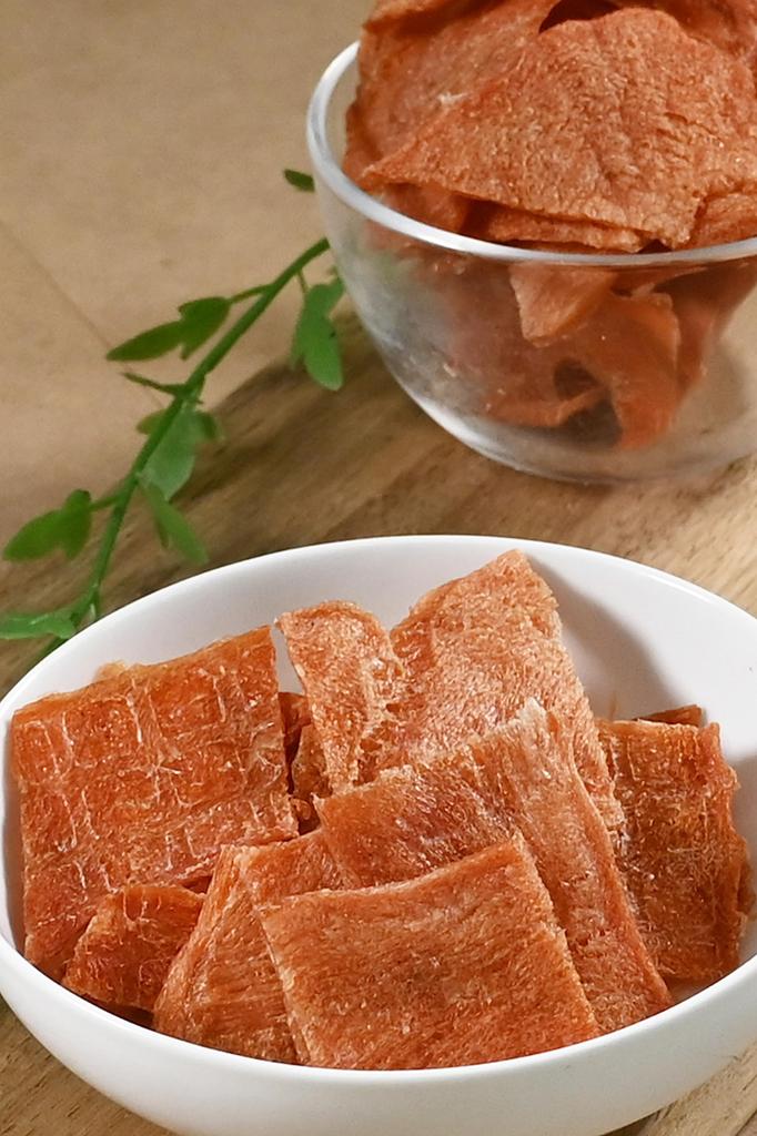 Tsumami Kura Chicken Jerky High Protein Snack Salad Substitute 104g