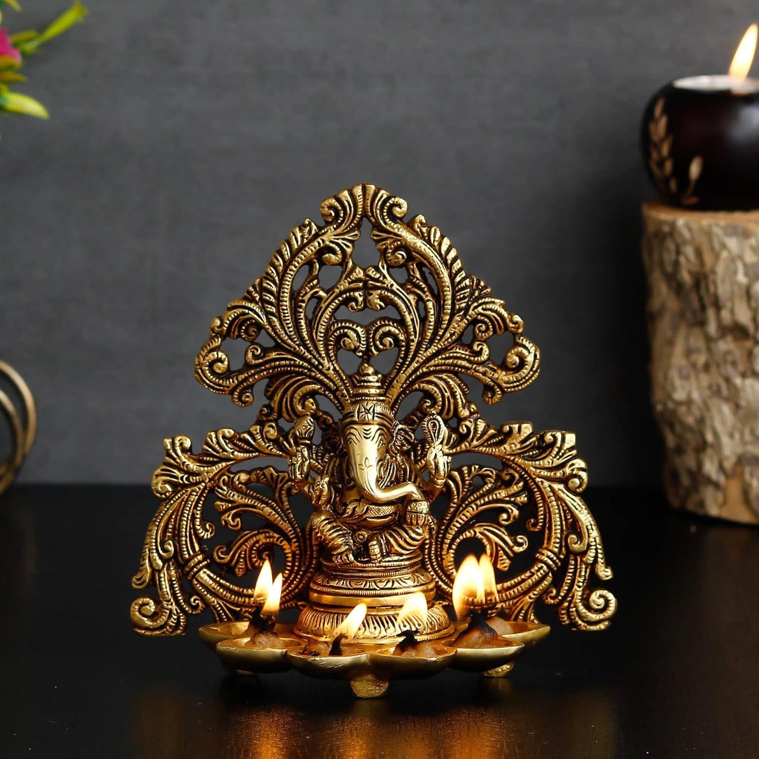 

Идол Господа Ганеши ручной работы из золотой латуни с дией на 6 фитилей - Декоративная и благоприятная дипак, дипам, дия для дома, золотой