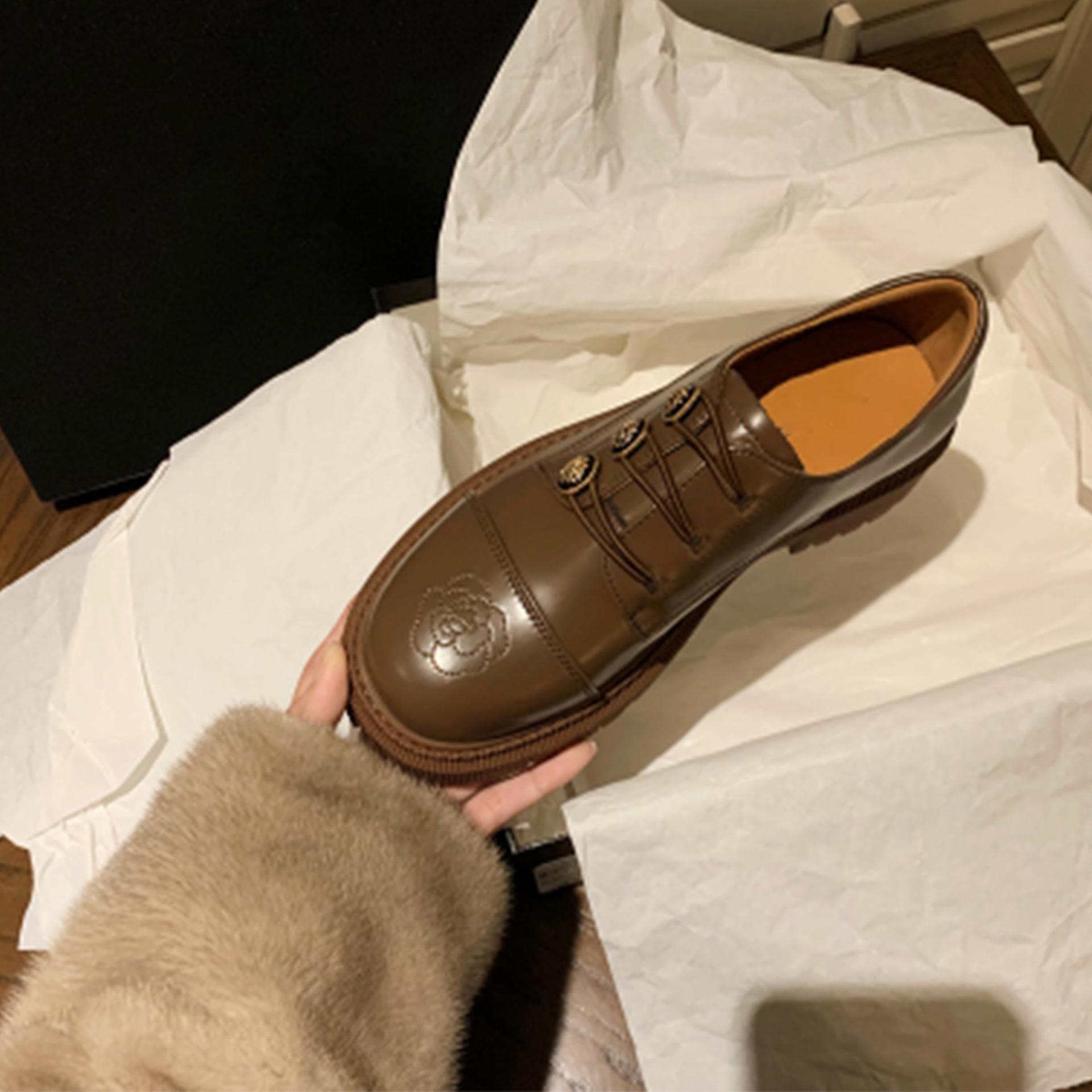 

Виноградная мать 2025 весна новая стиль Хепберн ретро толстая подошва толстый каблук вышитые лоферы маленькие кожаные туфли женские носят чувство высокого класса 40