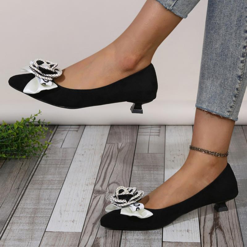 2026 New Women Pumps Med Heel Square Point Toe Camellia Flower Pumps Office Lady Leahter Shoes Soft Soles Slip On