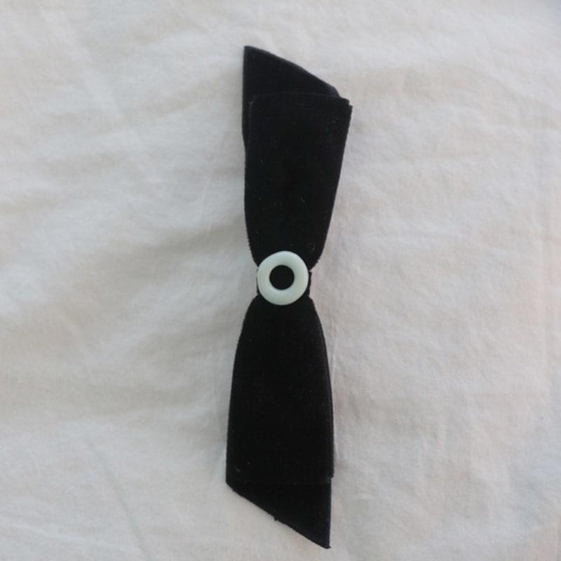 APIOH VELVET HAIRPIN