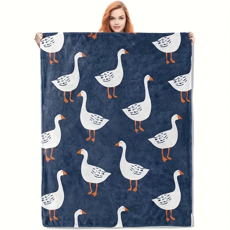 

Cozy duck pattern flannel blanket, soft, warm and lightweight, navy blue background with white duck design, ideal for sofa bed, 130x150cm