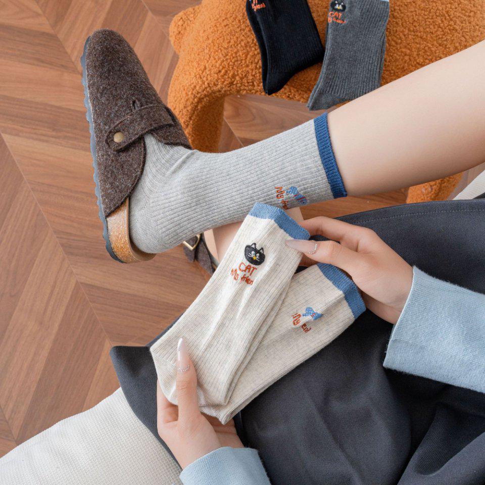 Korean Embroidered Cartoon Cat Mid-Calf Women's Socks - Pure Cotton, Asymmetrical Design