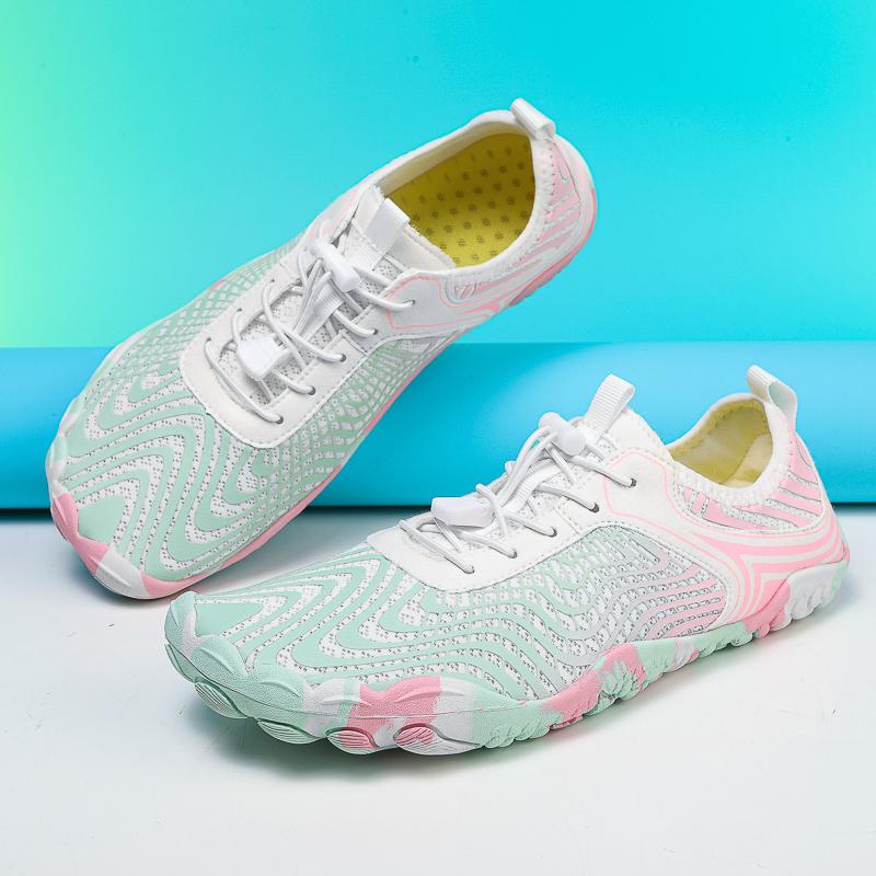 

Hot Selling Couple Beach Shoes Summer Anti Slip Quick Drying Outdoor Beach Shoes Fashionable Quick Drying Casual Water Sneakers 36