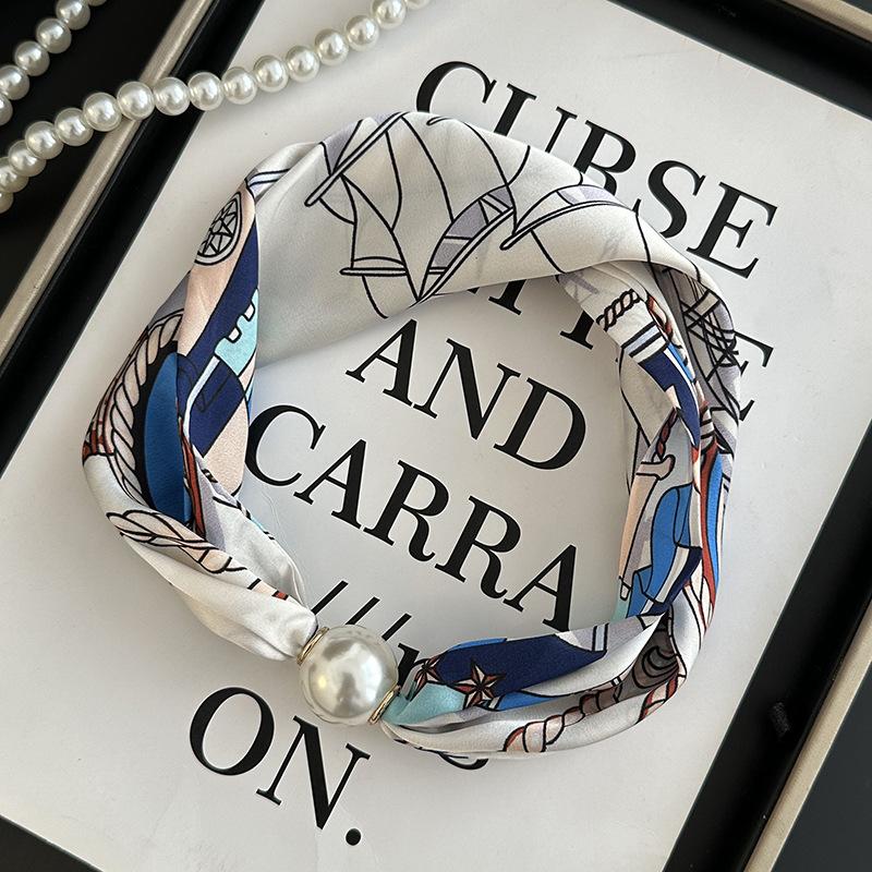 Pearl necklace women's magnetic buckle silk scarf high-end spring and summer new niche wear printed silk scarf scarf
