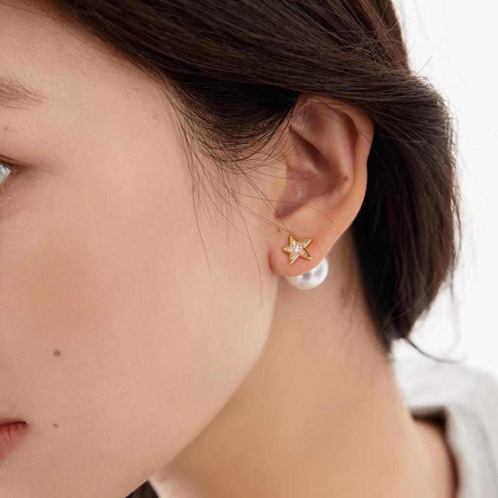 Elegant Diamond Star Pearl Earrings - Luxurious, Versatile Design for Women