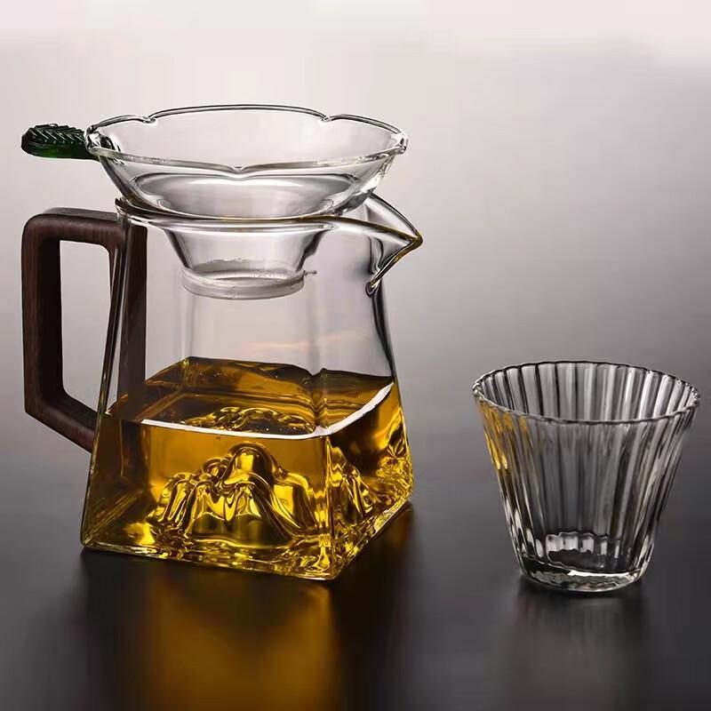 Diller Mountain Peak Glass Tea Sharing Pitcher