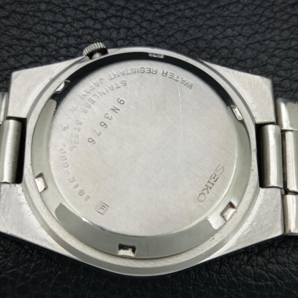GENUINE VINTAGE SEIKO EXPO 70 AUTOMATIC JAPAN MENS SILVER DIAL WATCH a708790-1