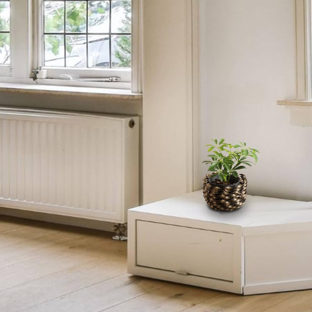 

Simple and modern stylish iron size S planter, золотой