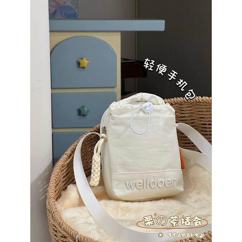 

Japan fashion Ins Lightweight Mobile Phone Bag Portable Travel Messenger Bag Student Simple Casual Mini Small Bag Women Beige White