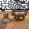 Vintage Alloy Incense Burner Stick Holder Three Legged Hollow Out Mini Sandalwood Incense Burner Tea Ceremony Home Decoration