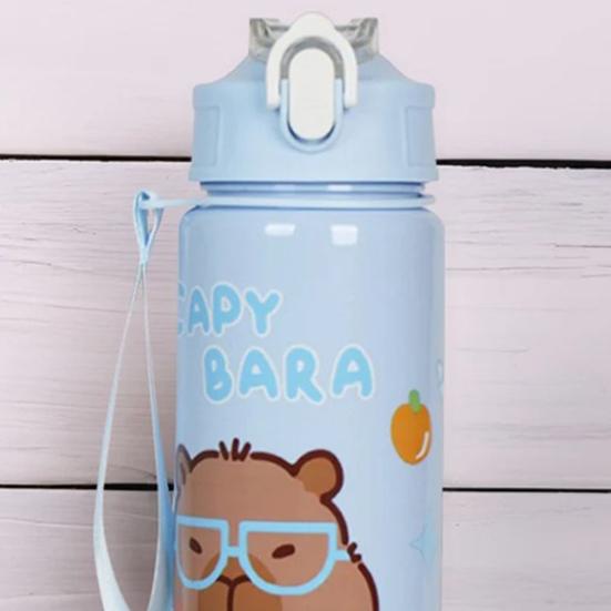 700ml Wasserflasche Schnellverschluss Ein-Knopf-Deckel Tragbare Sportwasserflasche mit Strohhalm Integrierter Griff Sicherer Verschluss Auslaufsicherer Outdoor-Wasserbecher