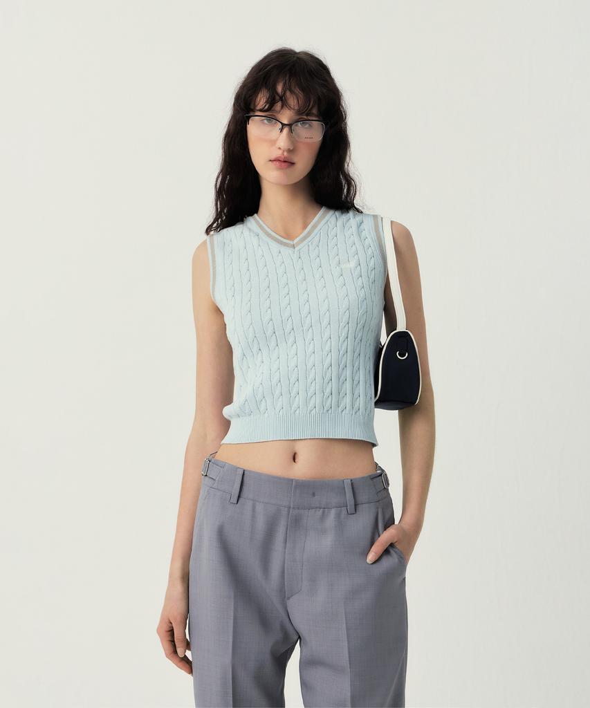 GROVE Koa V-Neck Knit Vest (Blue)