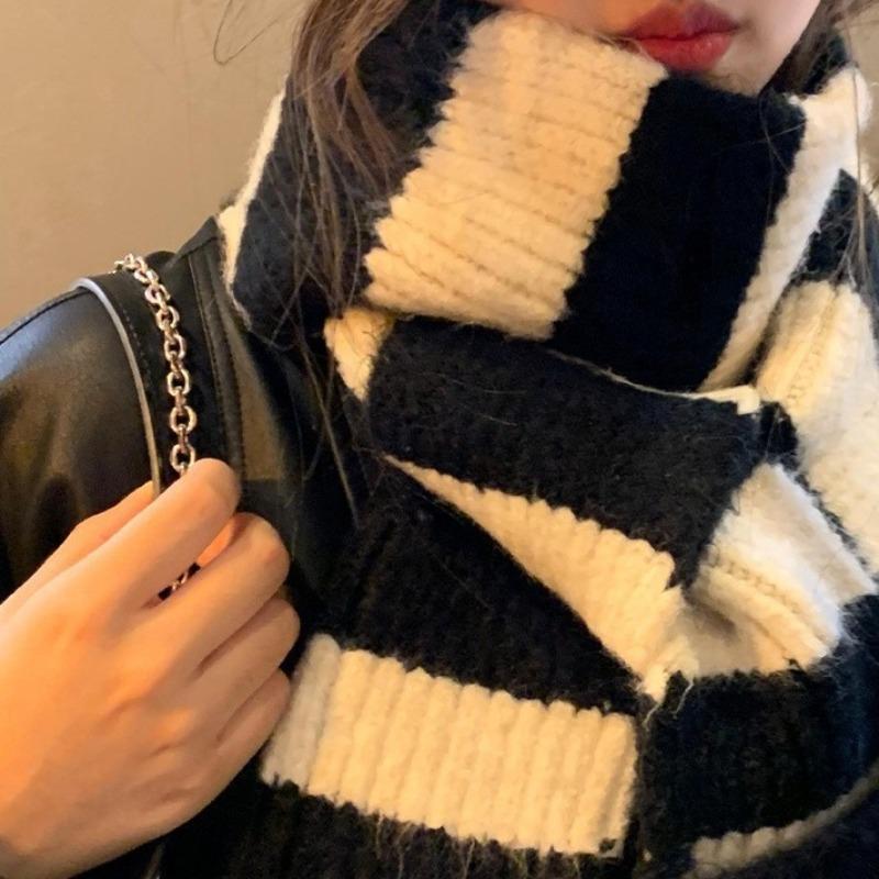Japanischer Stil Kontrastfarbig gestreifter und koreanischer Stil vielseitiger minimalistischer Vintage Strickschal warmer und kälteschützender Schal für Damen