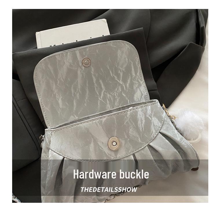 Niche Design Women's Summer 2025 Chain Crossbody Cloud Handbag