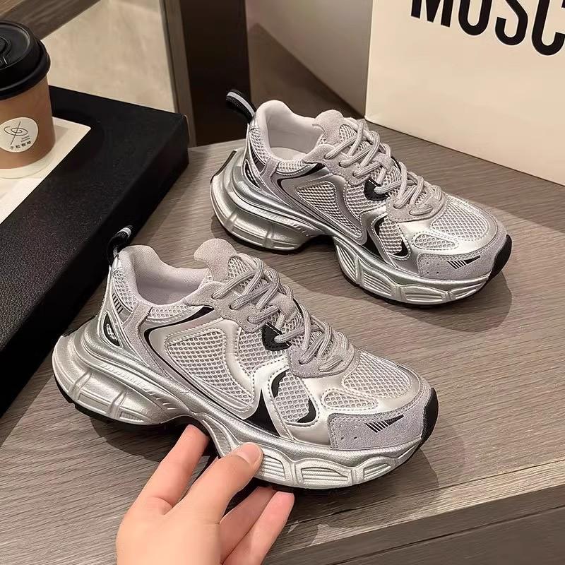 

2024 Girls Breathable Mesh Sneakers for Spring & Autumn - Kids Running Shoes 34 чёрный